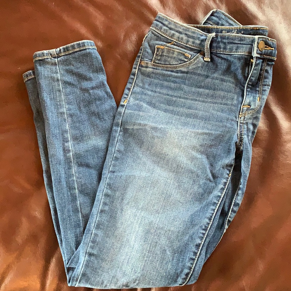 Mid-rise jegging jeans. Size 8/29 R